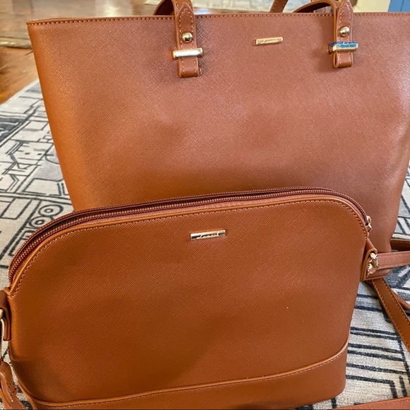 3 piece tote bag set, shoulder bag and clutch. NWOT - Picture 5 of 16